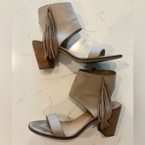 Tassel Block Open Toe Heels (Size 10)